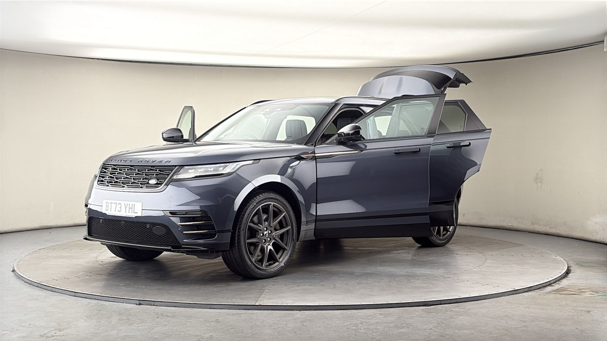 Land Rover Range Rover Velar Image 22
