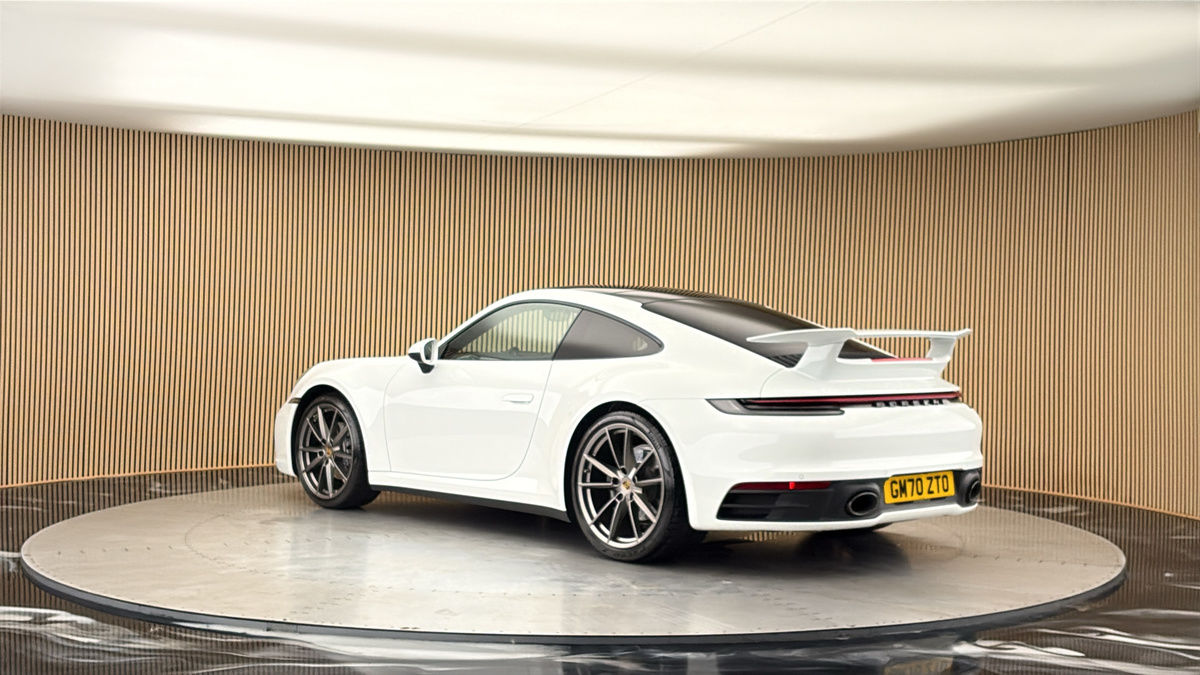More views of Porsche 911