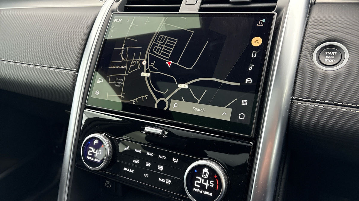 Land Rover Discovery Image 17