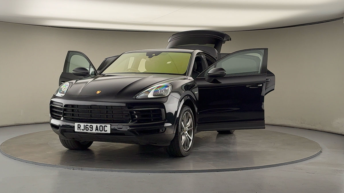 More views of Porsche Cayenne