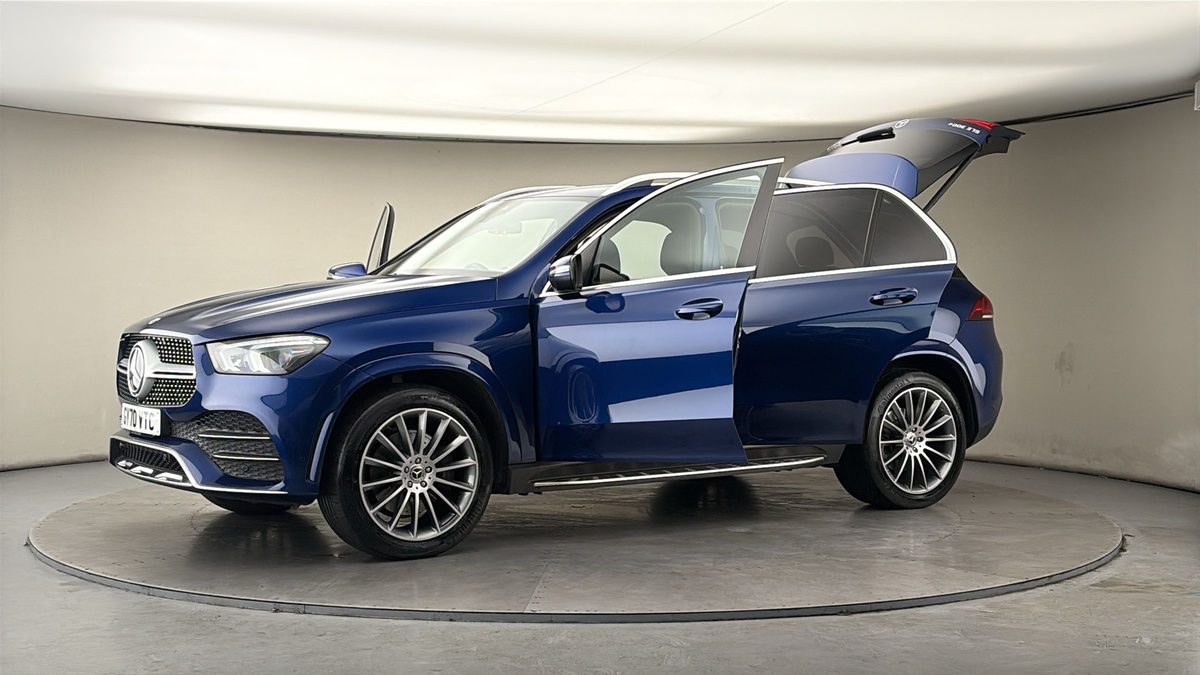 More views of Mercedes-Benz GLE