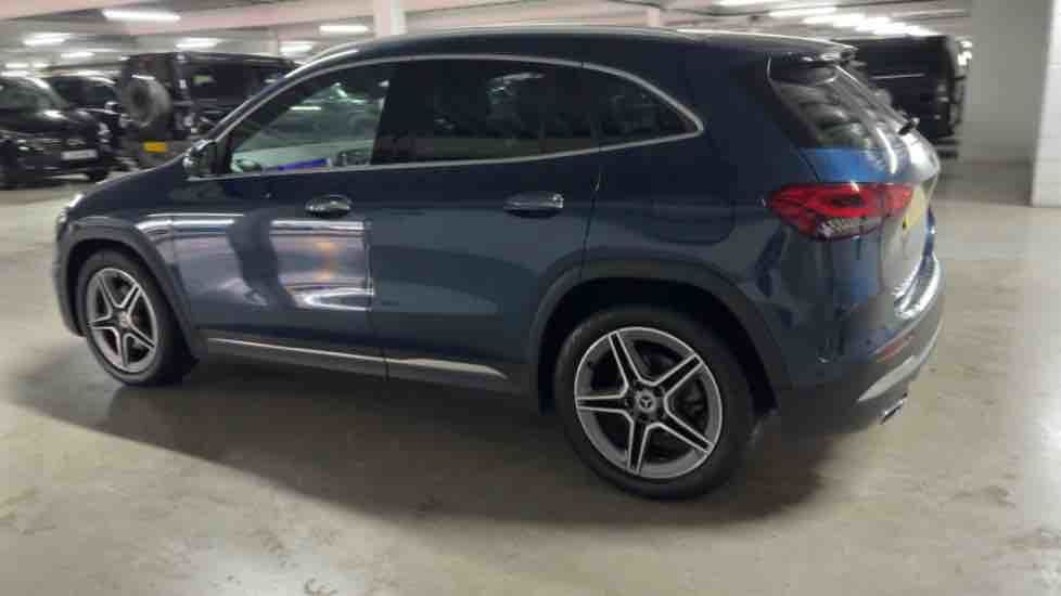 More views of Mercedes-Benz GLA