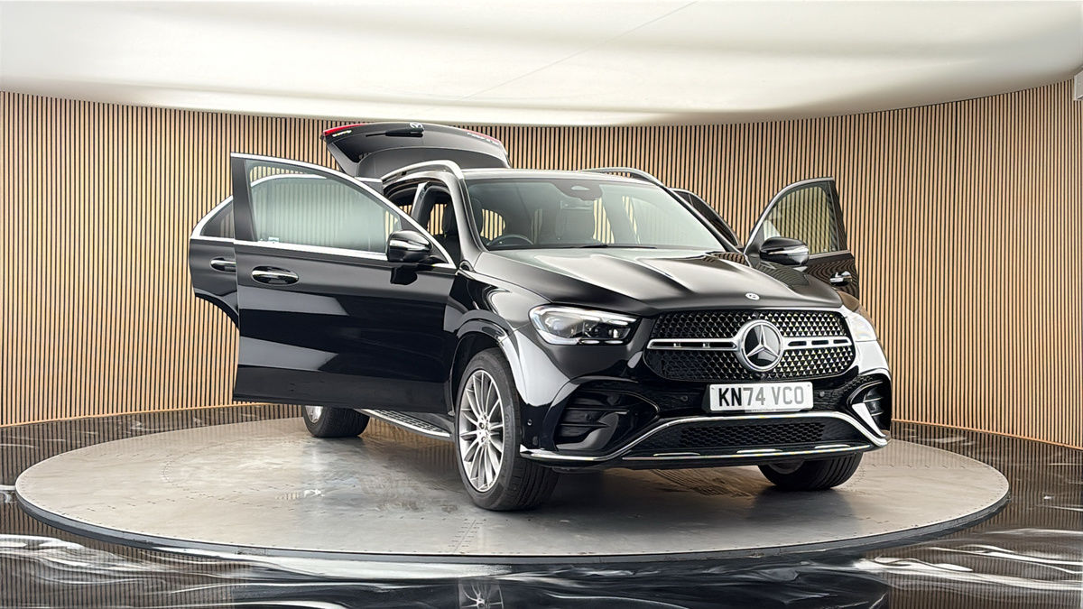 More views of Mercedes-Benz GLE