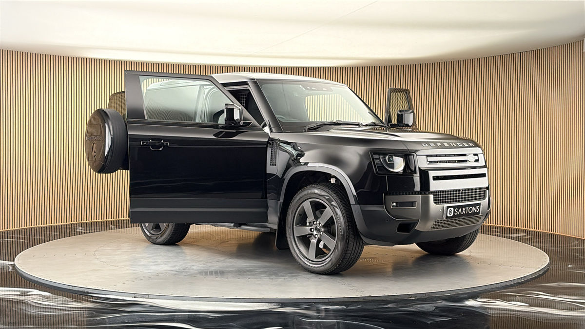 More views of Land Rover Defender 90