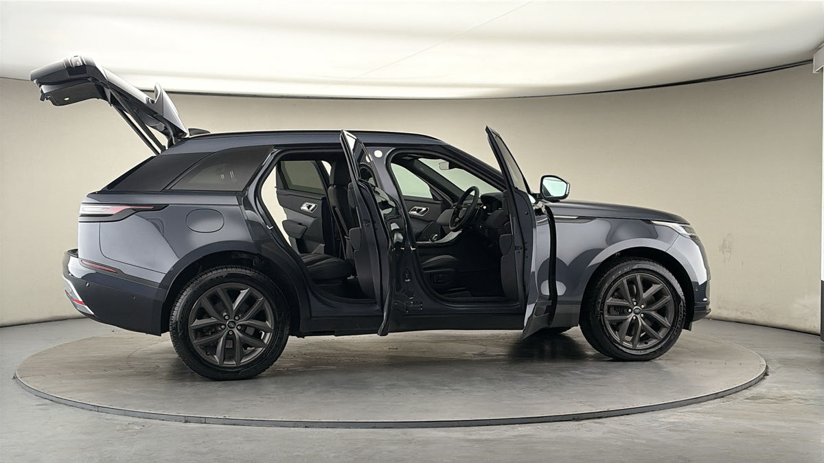 More views of Land Rover Range Rover Velar