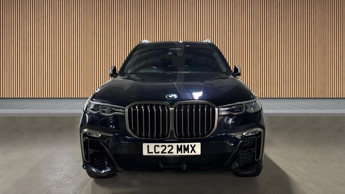BMW X7 Image 3