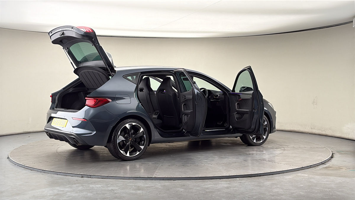 More views of CUPRA Leon