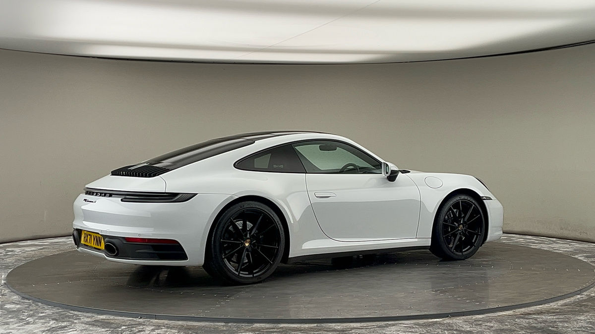 More views of Porsche 911
