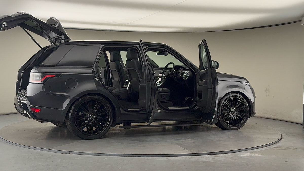 More views of Land Rover Range Rover Sport