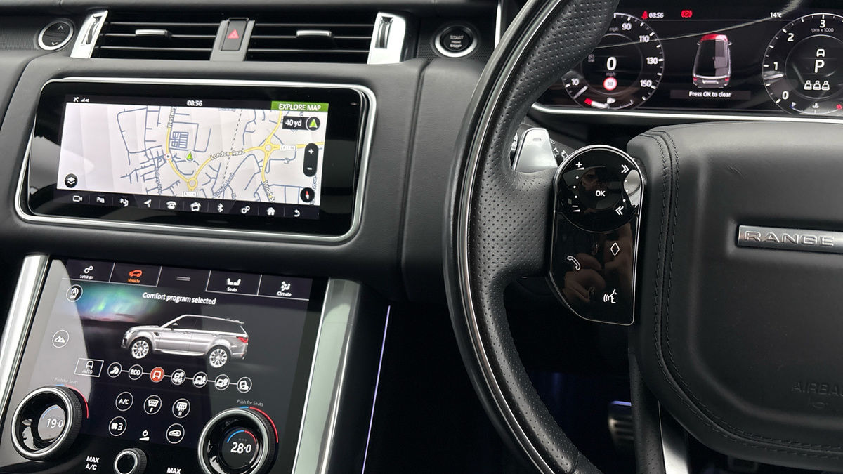 Land Rover Range Rover Sport Image 13