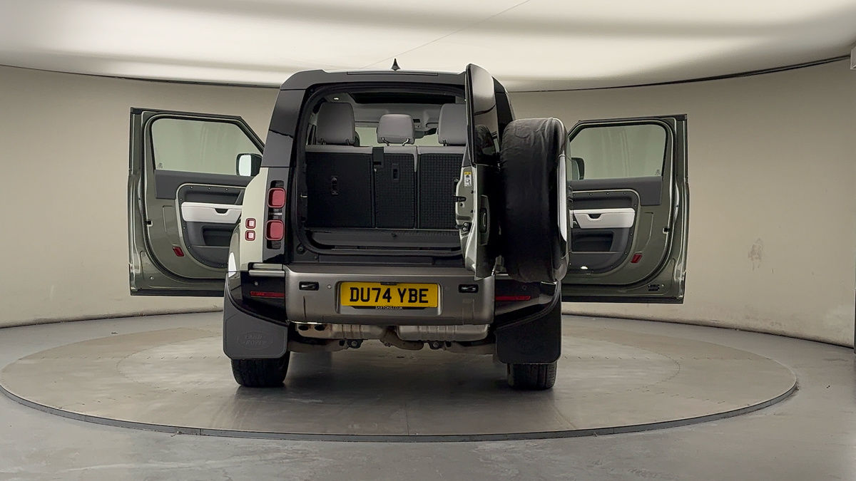 More views of Land Rover Defender 90