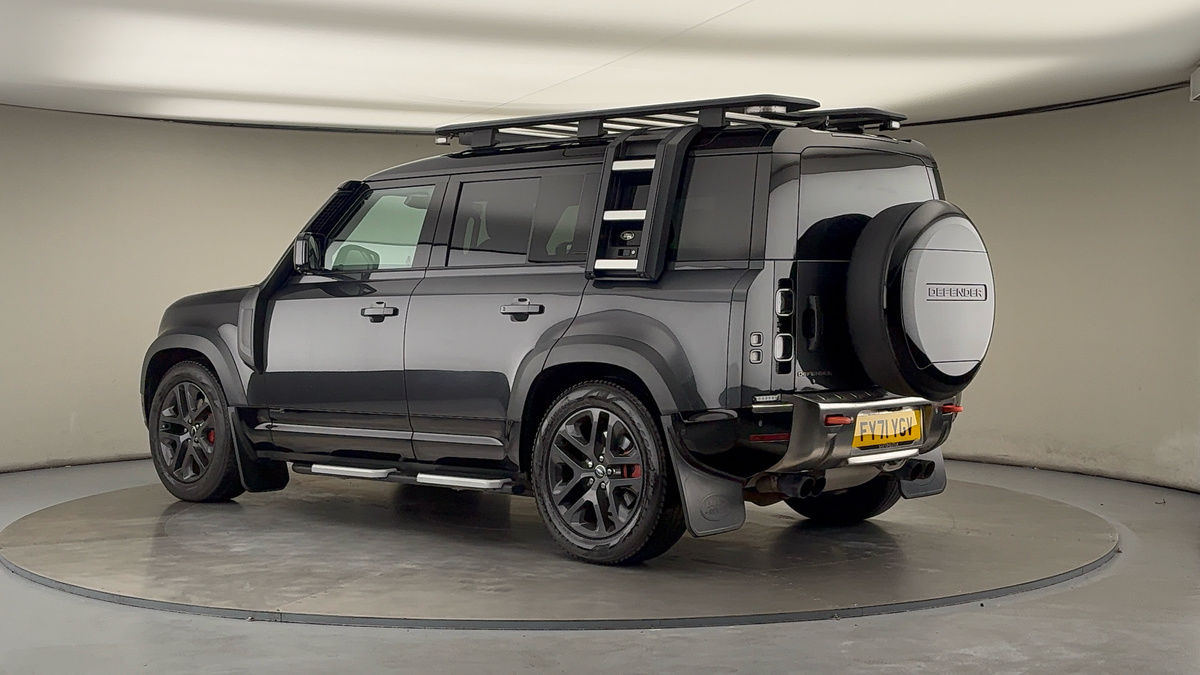 More views of Land Rover Defender 110