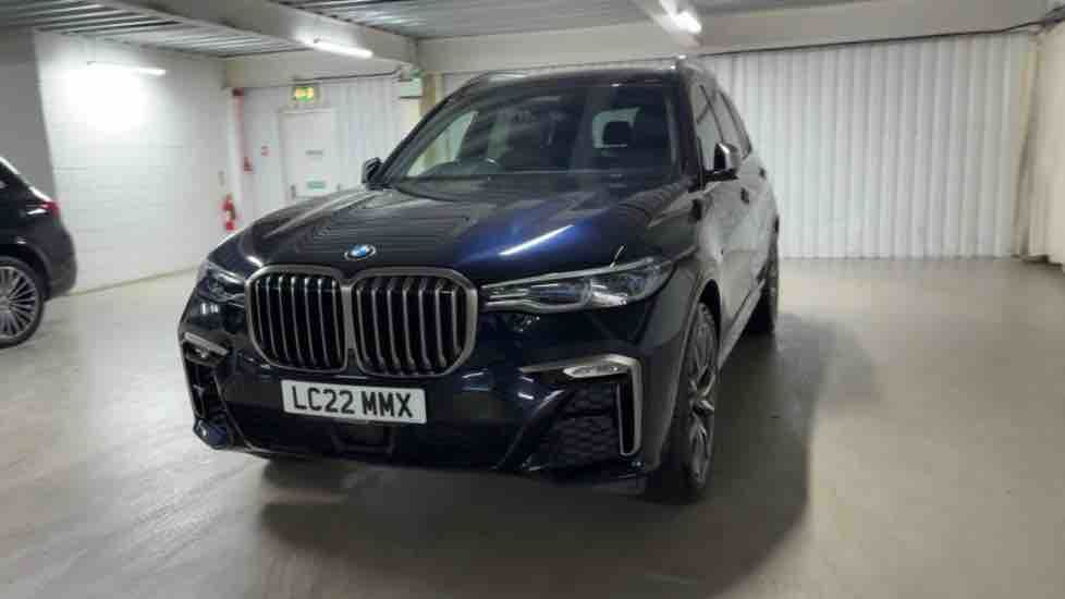 More views of BMW X7