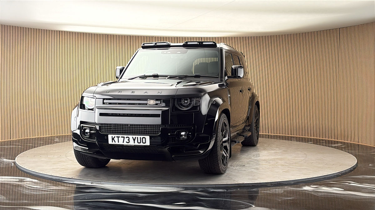 More views of Land Rover Defender 110