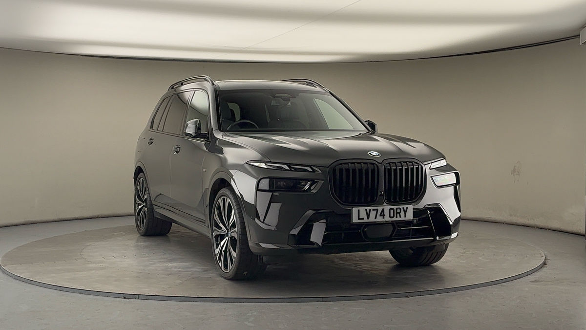 More views of BMW X7