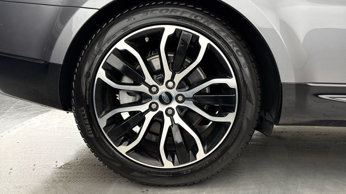 Land Rover Range Rover Sport Image 10