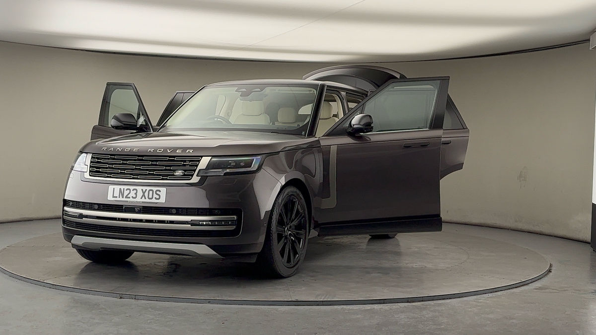 More views of Land Rover Range Rover