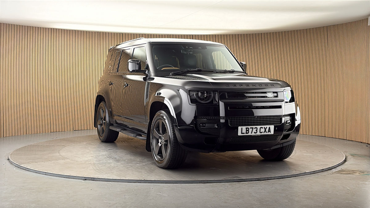 More views of Land Rover Defender 110