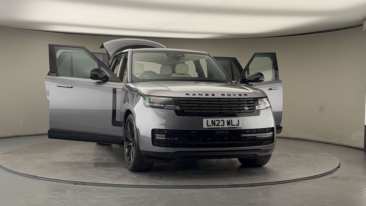 More views of Land Rover Range Rover