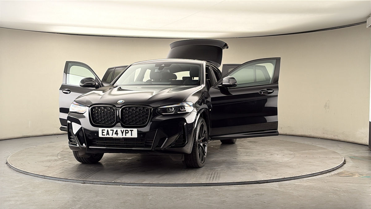 More views of BMW X4