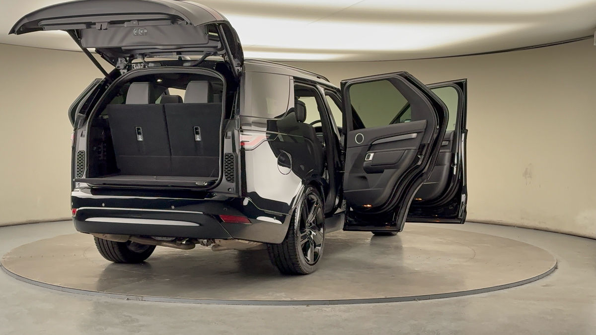 More views of Land Rover Discovery