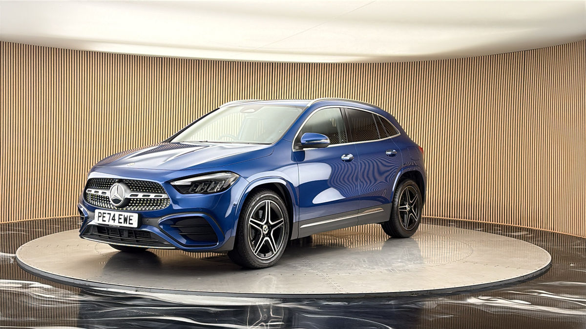More views of Mercedes-Benz GLA