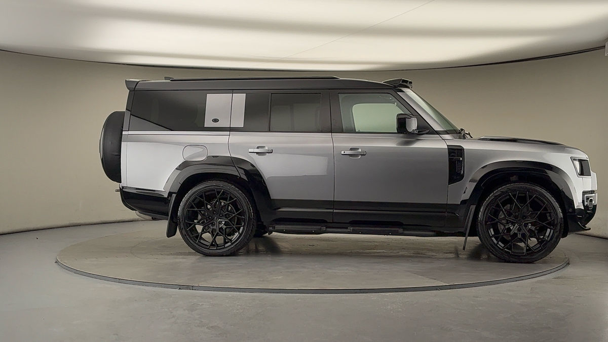 More views of Land Rover Defender 130