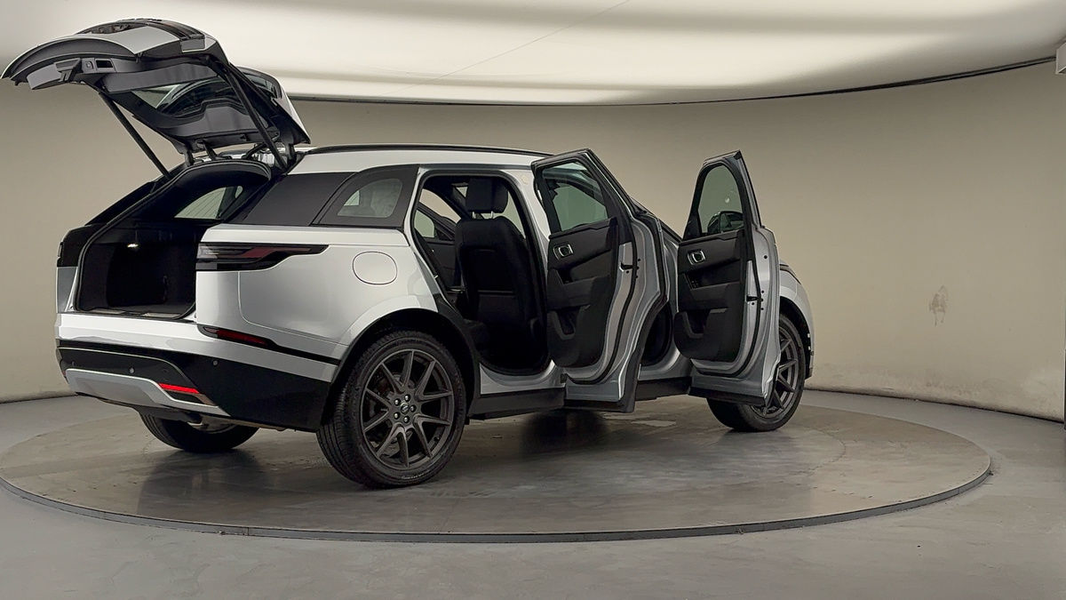 More views of Land Rover Range Rover Velar