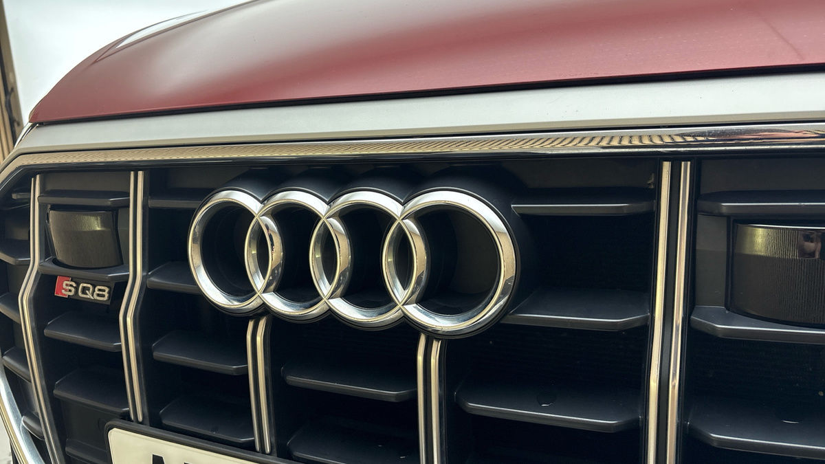 Audi SQ8 Image 24