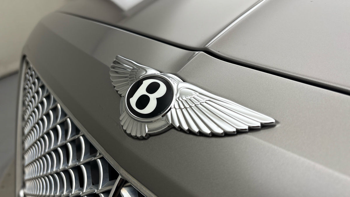 Bentley Bentayga Image 24