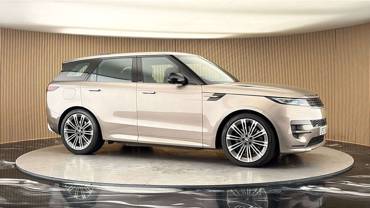 More views of Land Rover Range Rover Sport