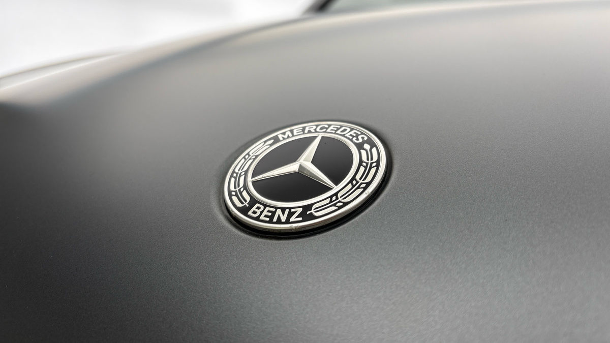 Mercedes-Benz EQC Image 24