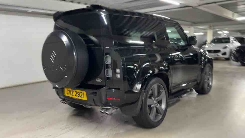 More views of Land Rover Defender 90