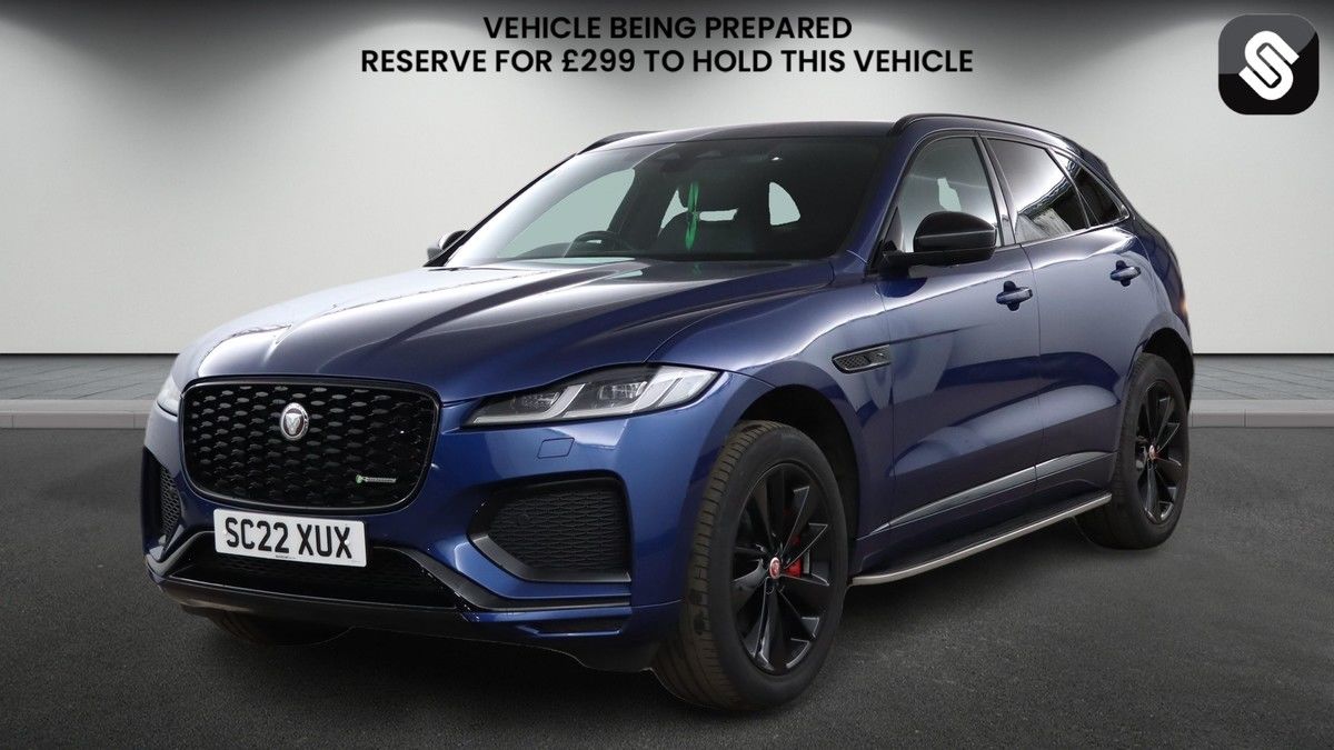 Jaguar F-PACE Image 2