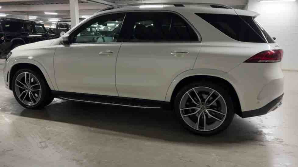 More views of Mercedes-Benz GLE