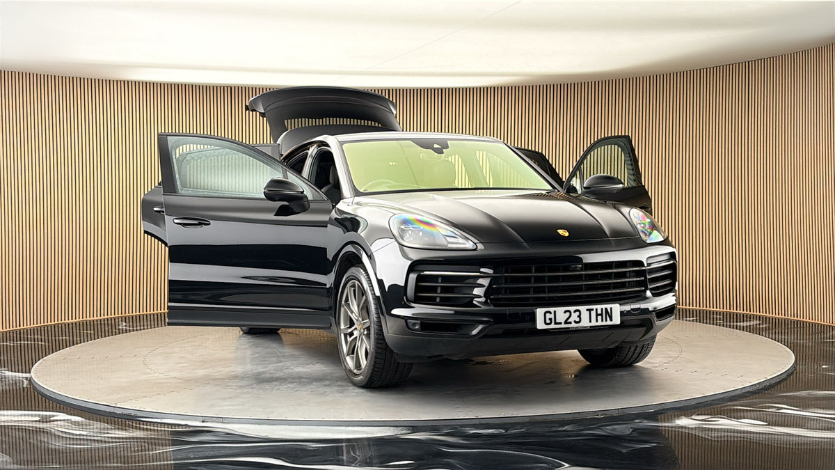 More views of Porsche Cayenne