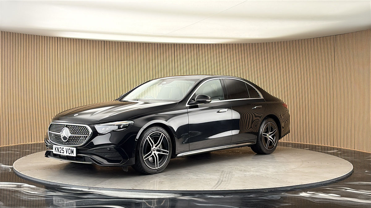 Mercedes-Benz E Class Image 20