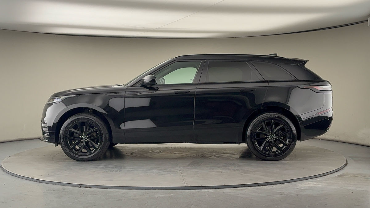 Land Rover Range Rover Velar Image 15