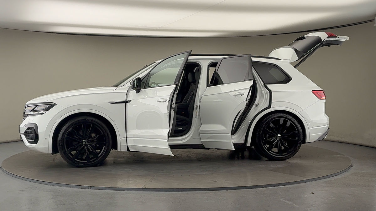 More views of Volkswagen Touareg