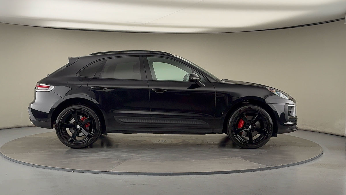 Porsche Macan Image 16