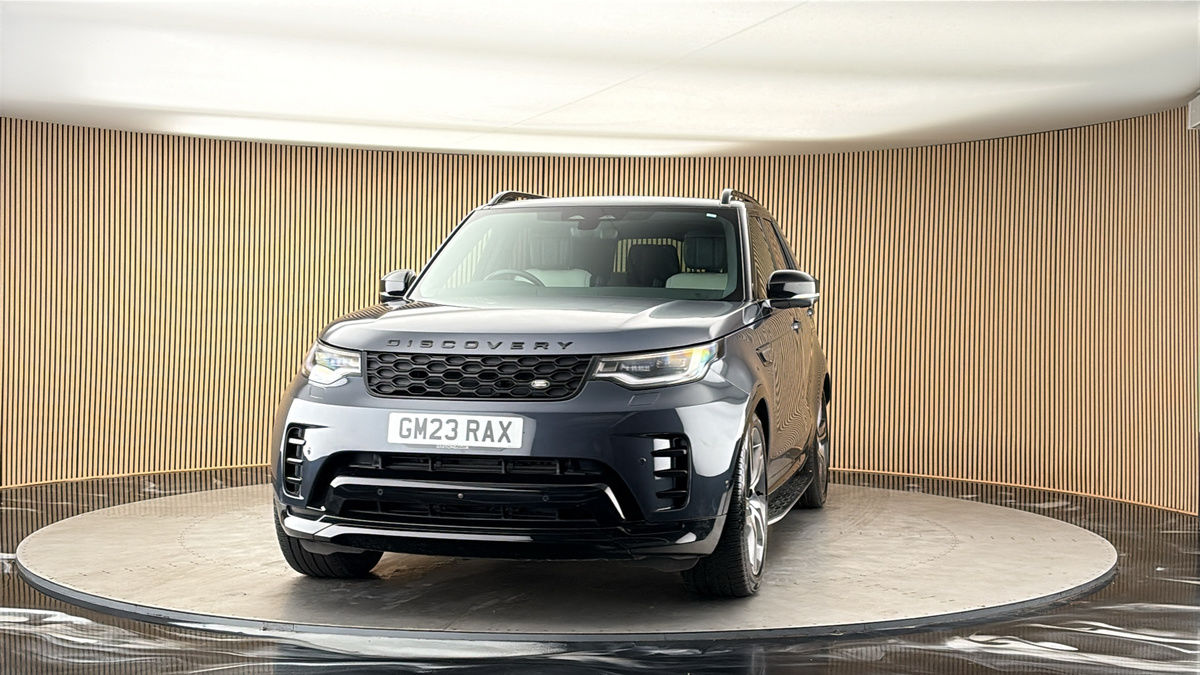 More views of Land Rover Discovery