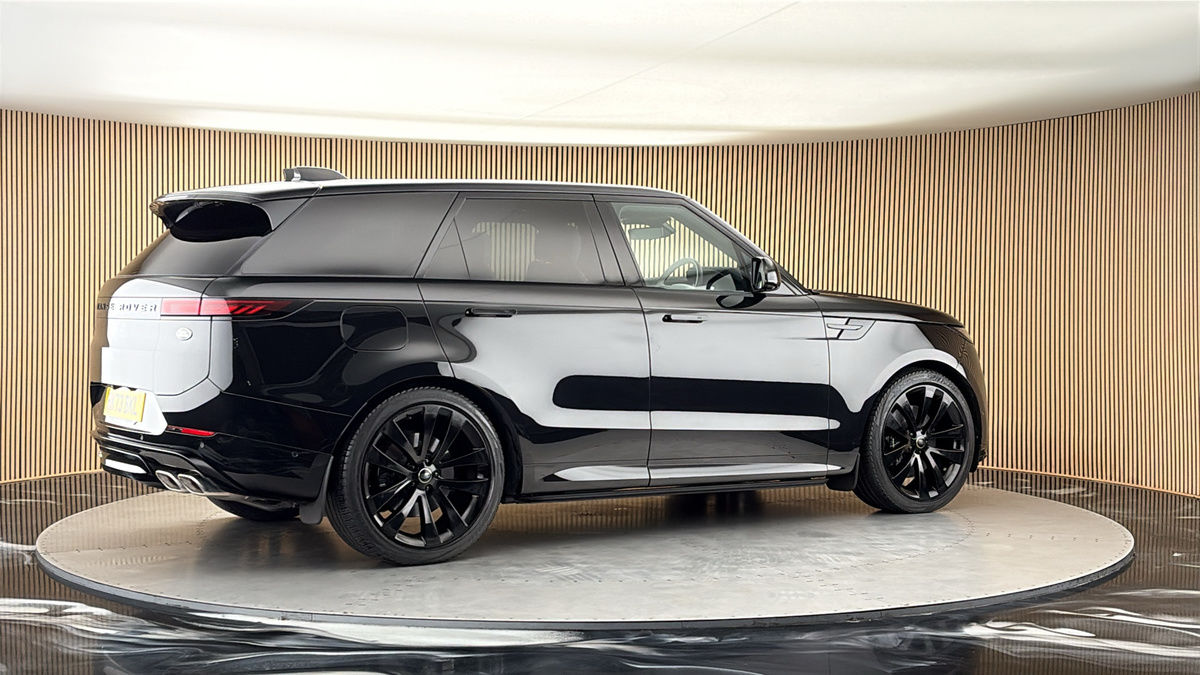 More views of Land Rover Range Rover Sport