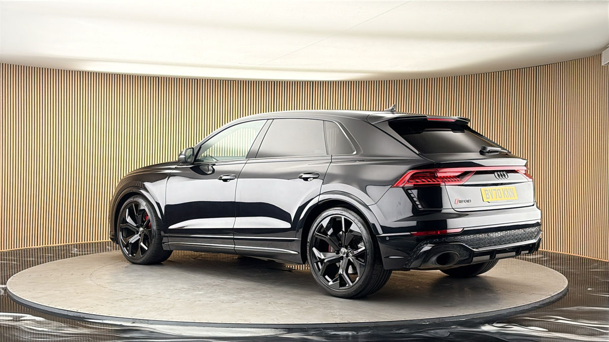 More views of Audi RSQ8
