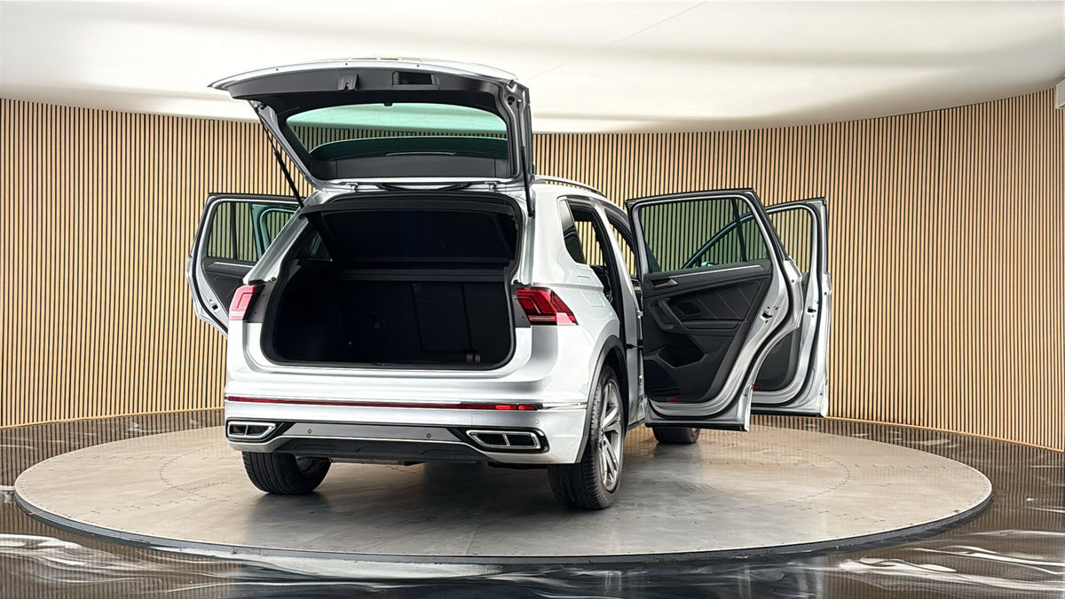 More views of Volkswagen Tiguan