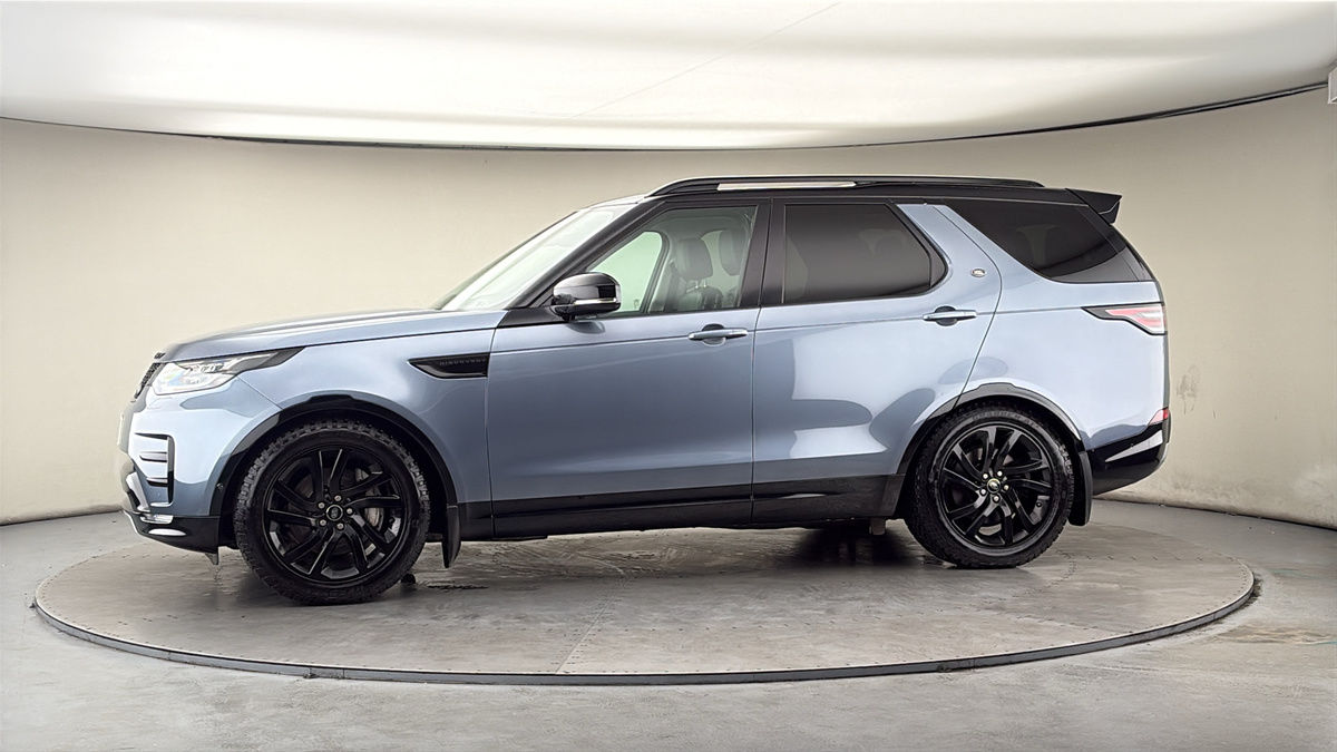 More views of Land Rover Discovery