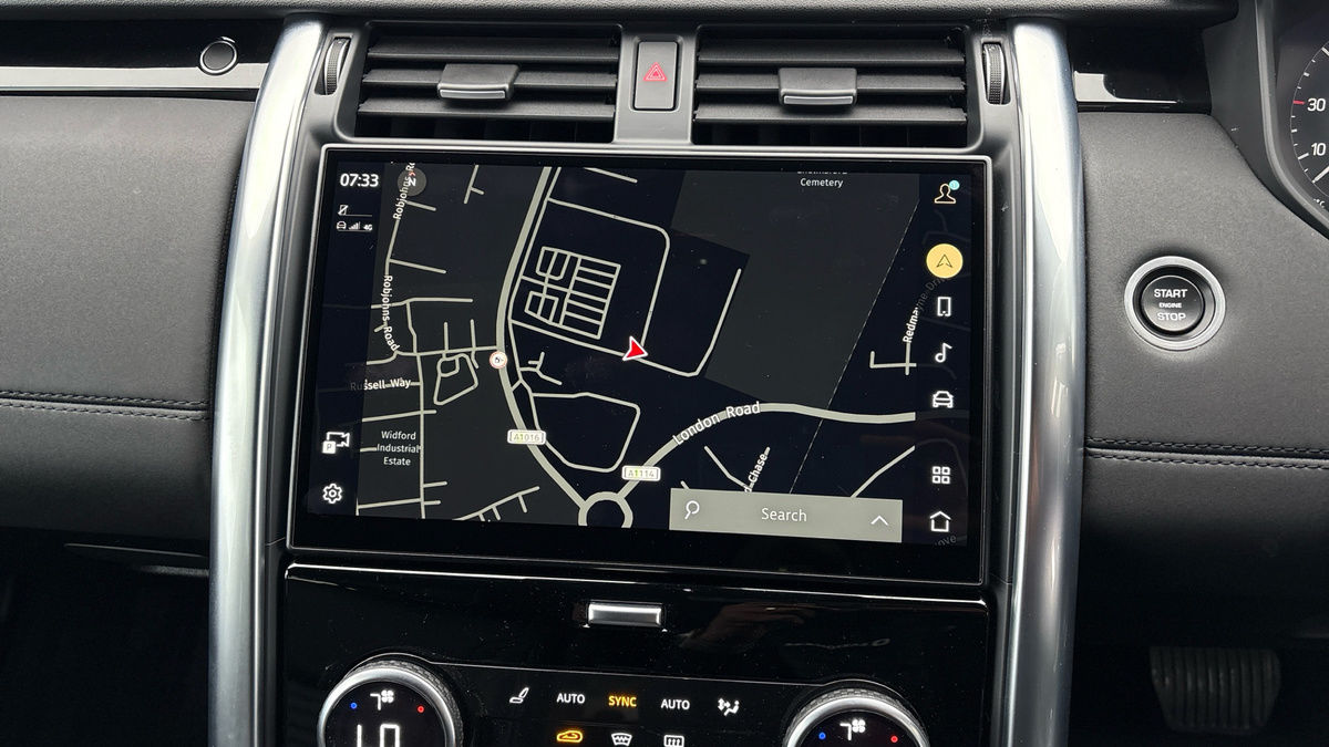 Land Rover Discovery Image 17