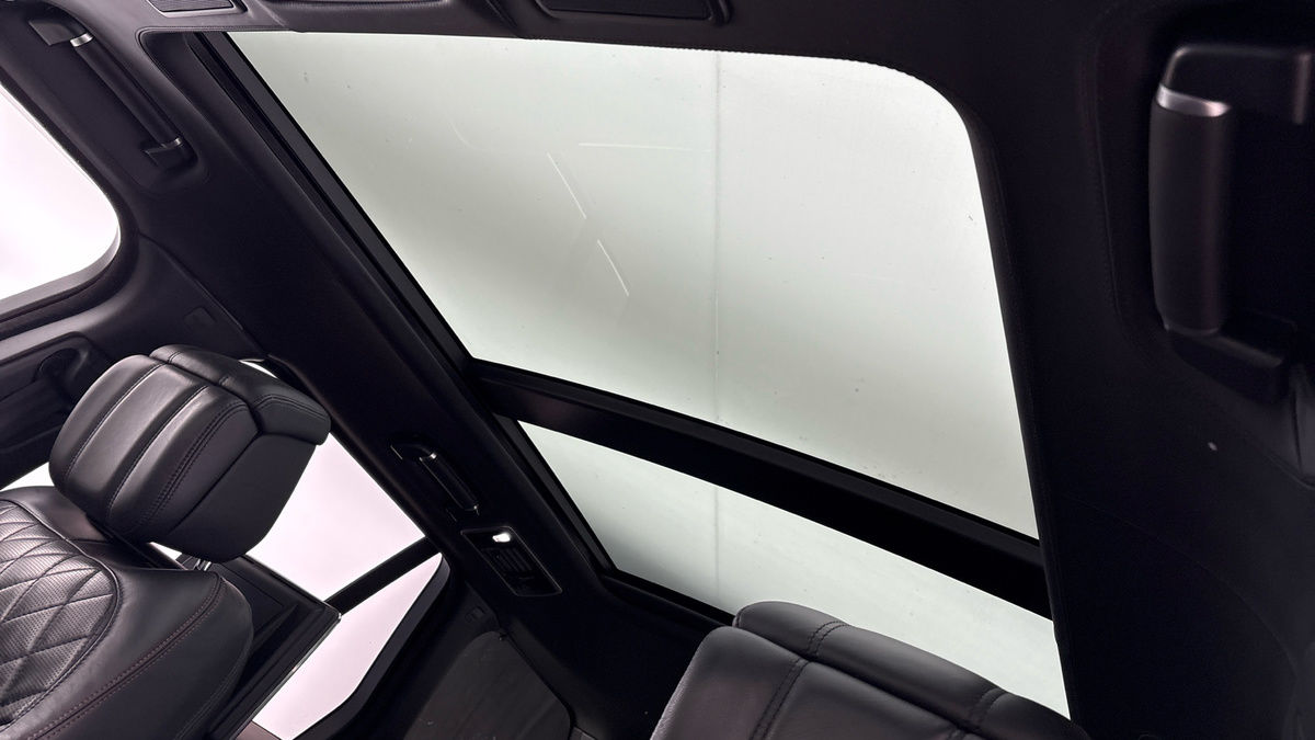 Land Rover Range Rover Image 6