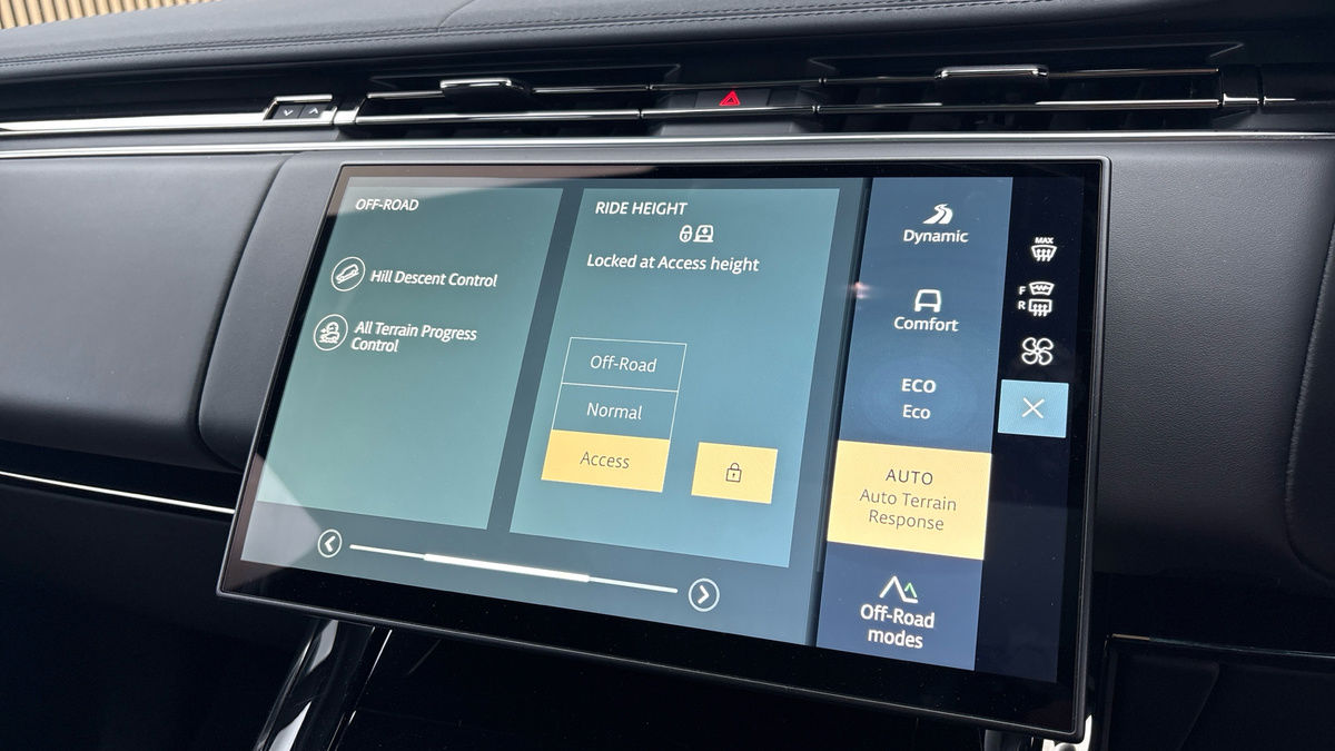 Land Rover Range Rover Sport Image 30
