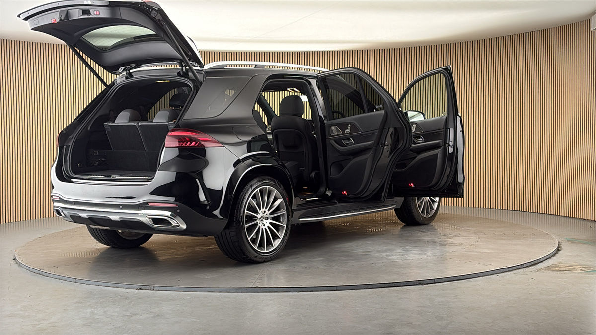 More views of Mercedes-Benz GLE