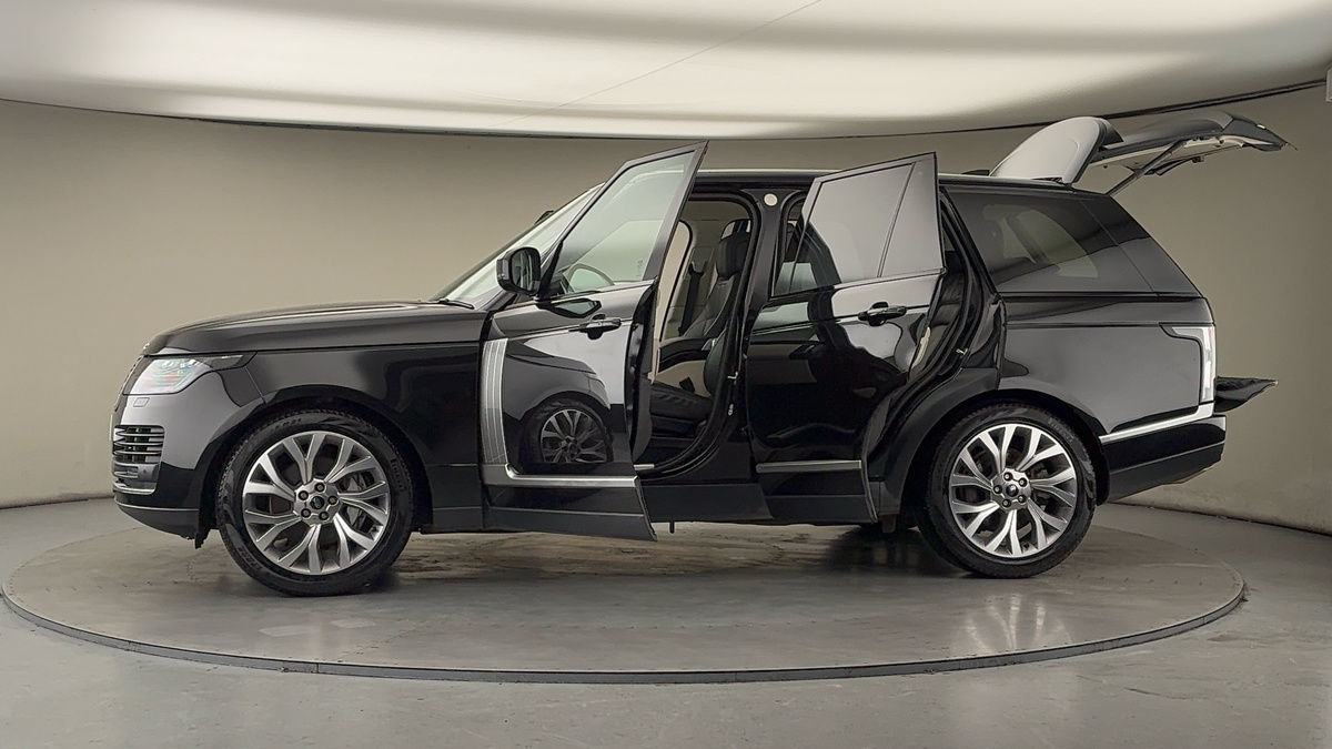 More views of Land Rover Range Rover